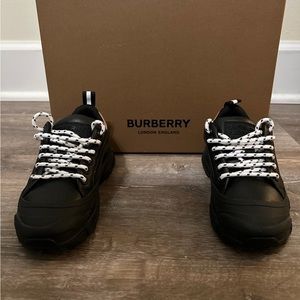 New Burberry shoes never worn children size